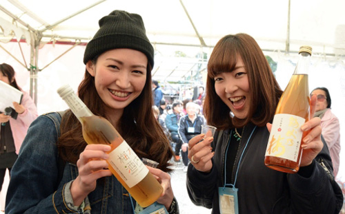 女性の参加者が非常に多い,梅酒まつり,2019,梅酒,ゴールデンウィーク,GW,上野