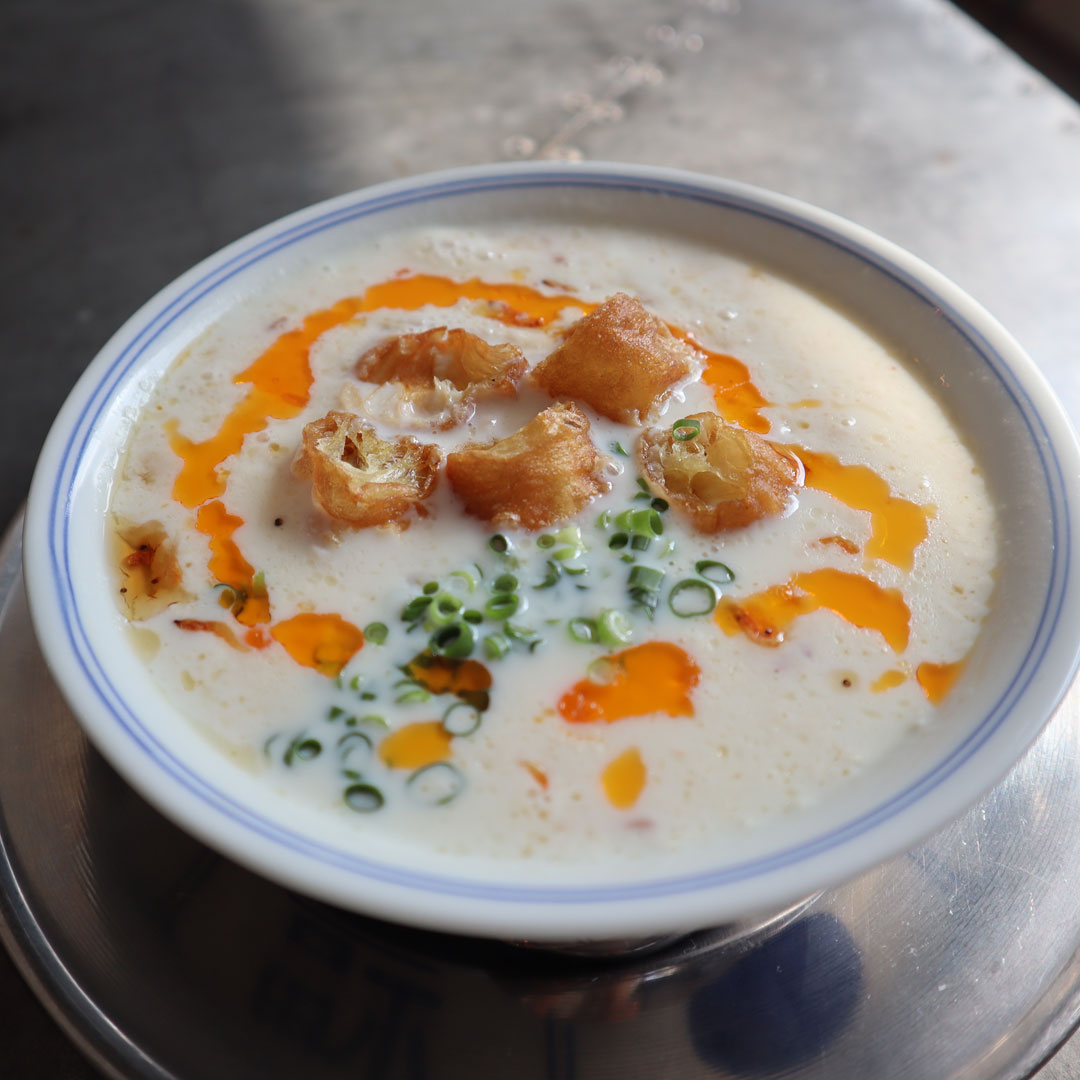 程よい酸味のあるスープは、食欲が落ちがちな夏にぴったり!