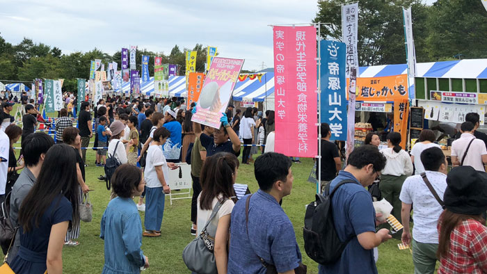 昨年の「道-1グランプリ」の様子。来場者の投票によって、グランプリが決まります