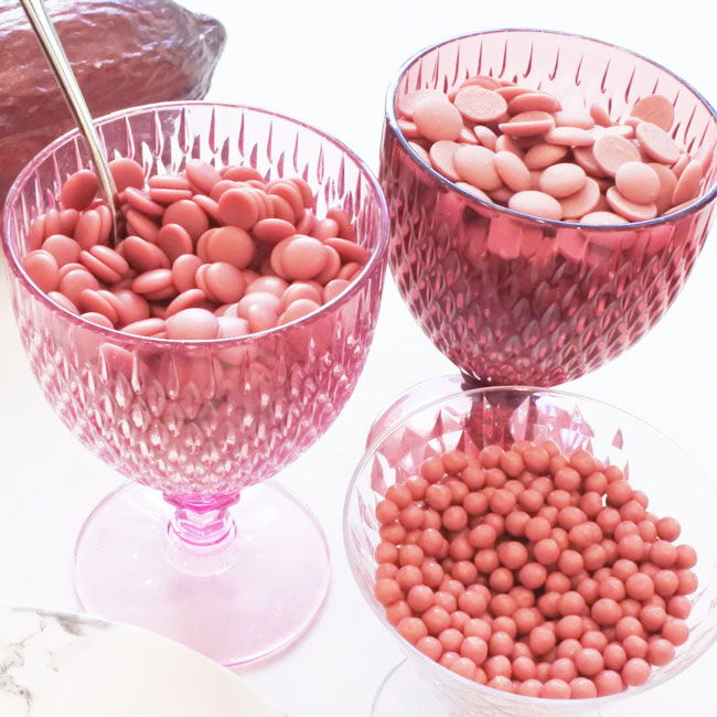ルビーチョコレートの色は天然なのです
