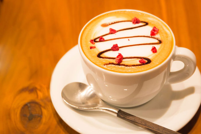 「ラズベリーモカチーノ」