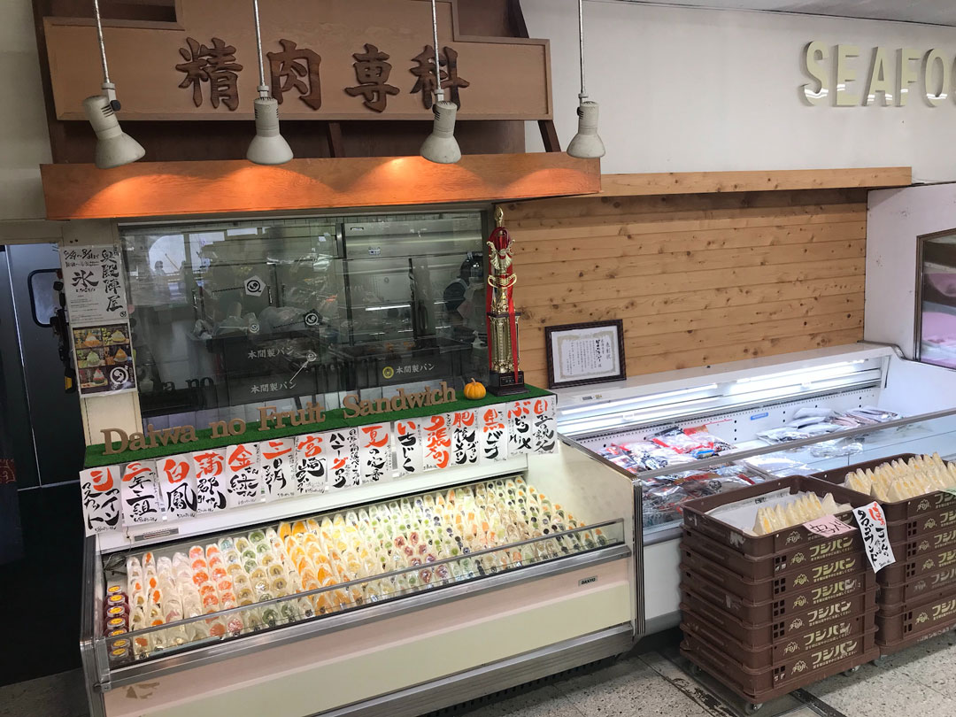 開店直後のサンドイッチコーナーは圧巻!