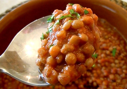 大みそかからお正月に食べる、レンズ豆の煮込み