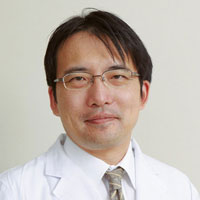 清益 功浩さん<br>医学博士、日本アレルギー学会認定、専門医および指導医。京都大学医学部卒