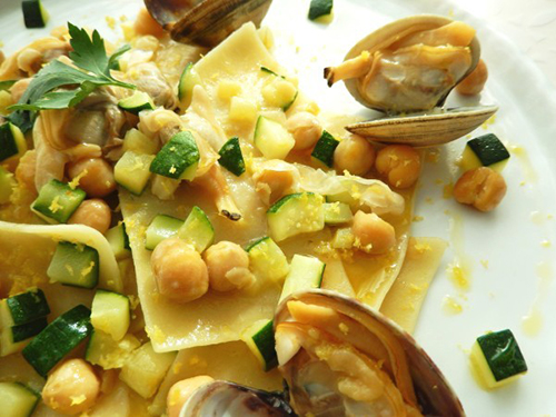 ひよこ豆とアサリのマルタリアーティ
