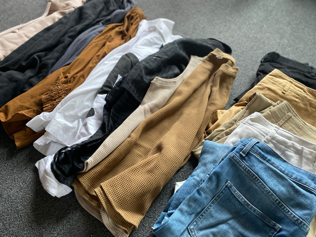 今回の衣替えで手放した服たち