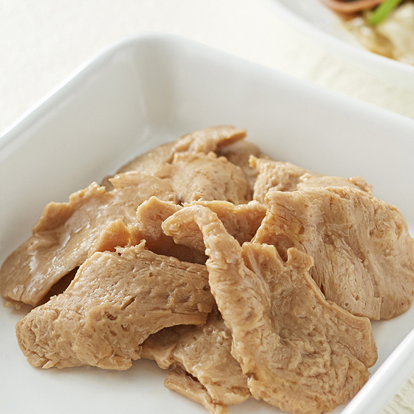 「大豆ミート 薄切りタイプ」80g(2~3人前)/290円(税込)