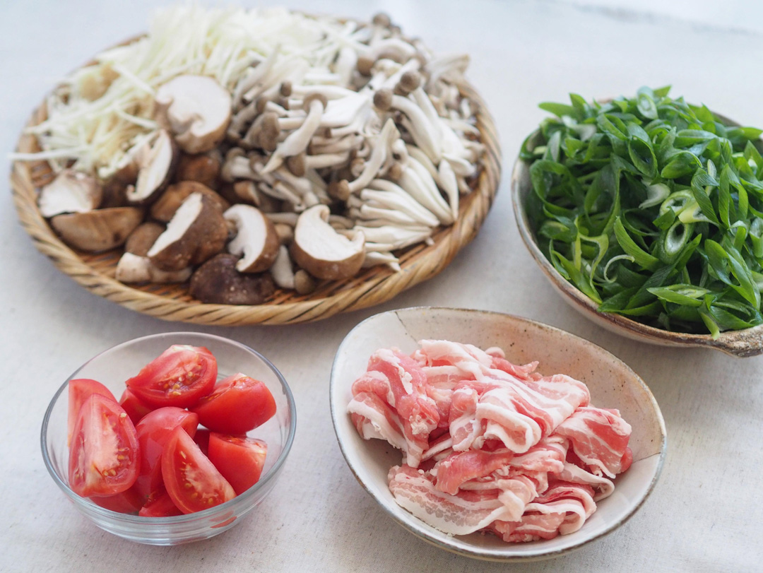 豆腐や厚揚げをプラスするとよりボリュームが出ます