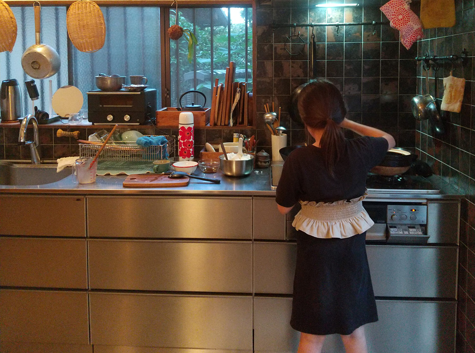 子どもにも扱いやすく、彼女たちが台所に立つことも増えました