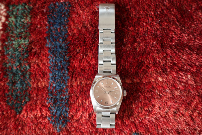 体の一部になっているくらい、つけていても気にならない時計です。/ROLEX オイスター パーペチュアル28 ピンク