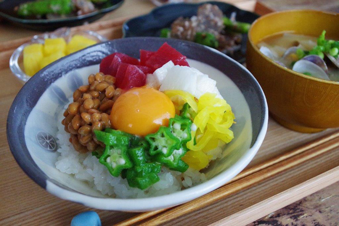 ある日はばくだん丼