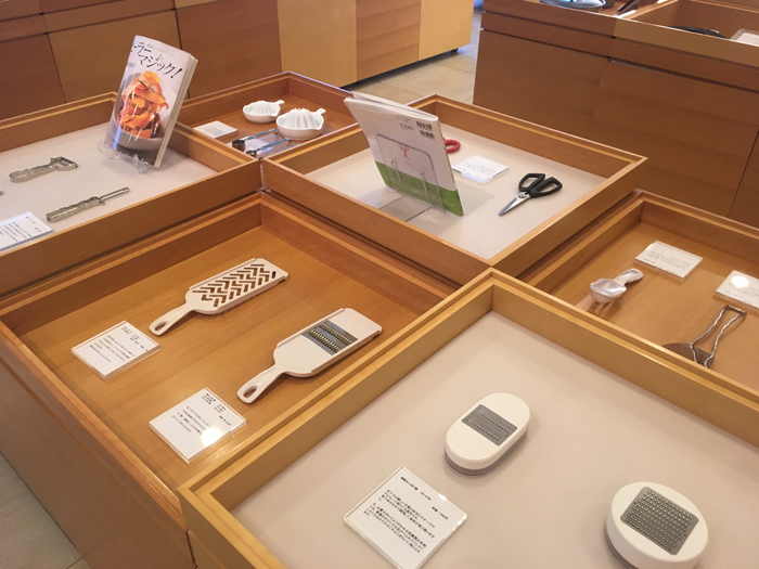 すりおろし器やピーラーも貝印の守備範囲です