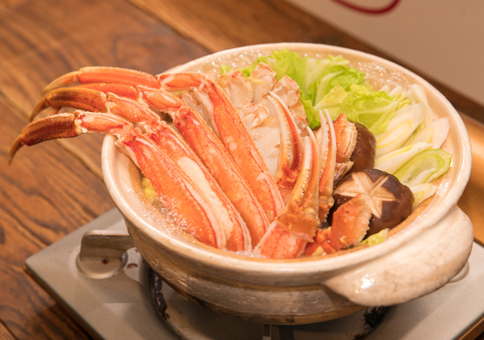 プリップリのカニは見た目の期待を裏切らない食べごたえです。